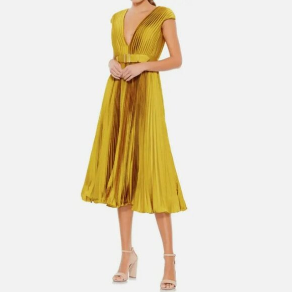 Mac Duggal Pleated Cap Sleeve Belted A Line Satin Midi Gown in Chartreuse Sz 14 - Picture 1 of 13